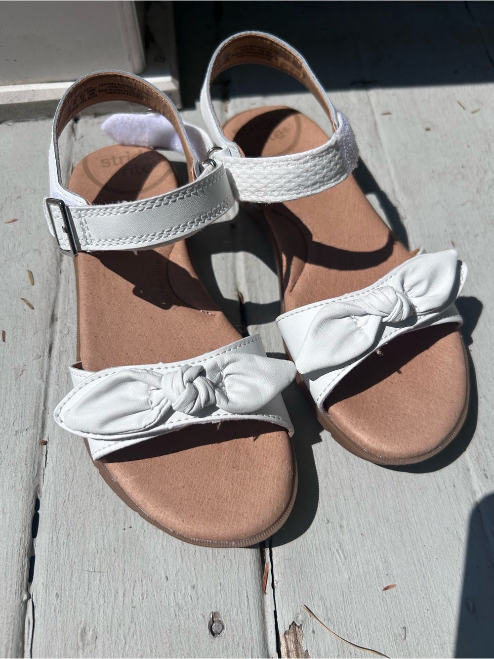 NWOT Stride Rite White Knot Front Girls' Sandals